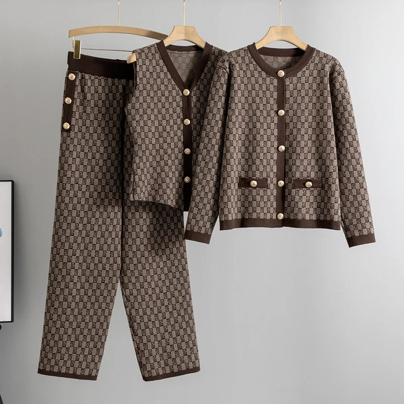 Women's Loungewear Set – Cosy Knit 3-Piece Outfit – view 8